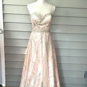 Cachet Prom, event , wedding gown size 2